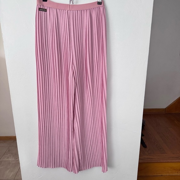 NWT Matilda Jane Heart to Heart Curtain Call Barbie pink pleated pant Size Small - Picture 9 of 9
